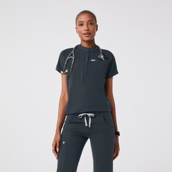 Figs Tops - Figs Montex Scrub Top In Dark Harbor. Women's Size Medium.